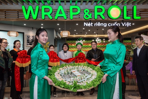 Wrap-Roll-vanhoadoanhnhan-3