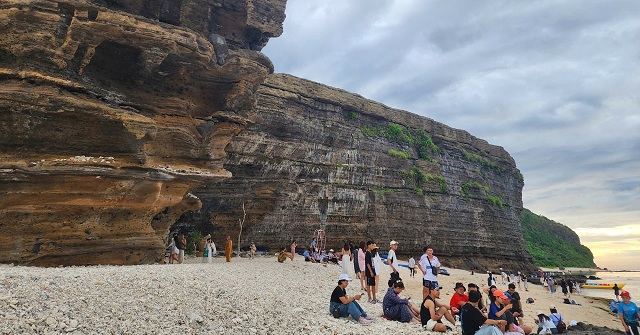 manh-tay-xu-ly-tra-lai-ve-hoang-so-cho-thang-canh-hang-cau