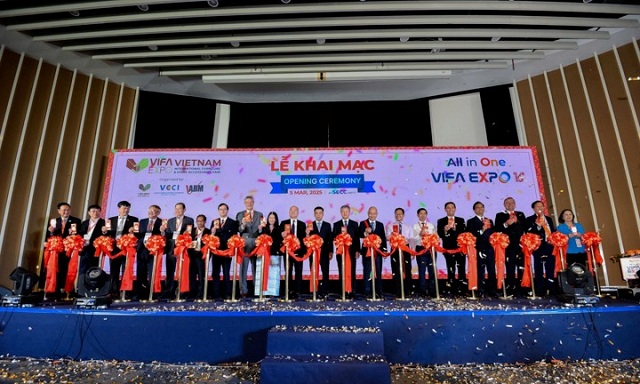 vifa-expo-tu-ky-luc-viet-nam-den-vi-the-dan-dau