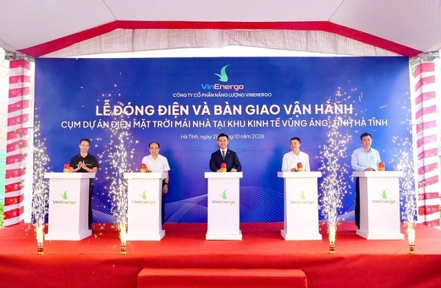 vinenergo-van-hanh-he-thong-dien-mat-troi-mai-nha-ket-hop-pin-luu-tru-nang-luong