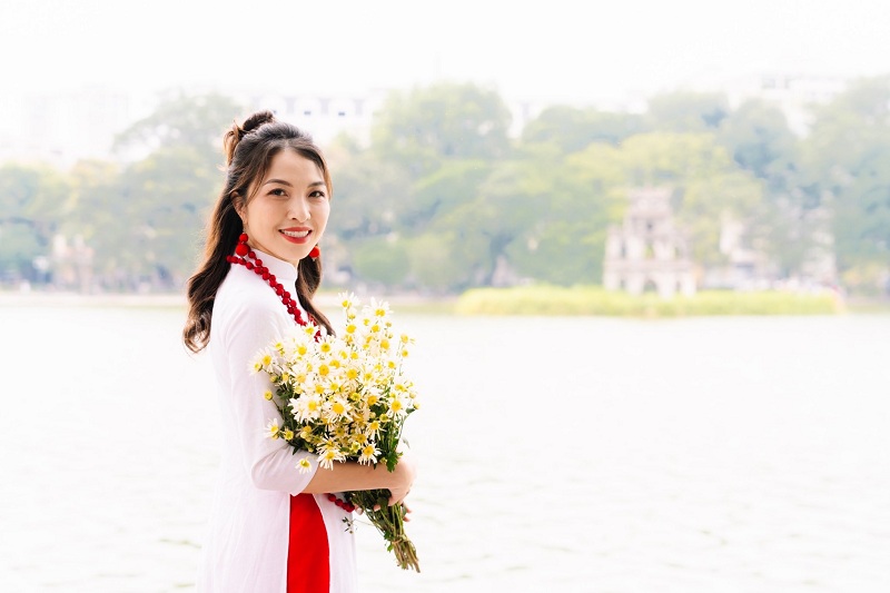 doanh-nhan-le-hien-luong-ao-dai-5