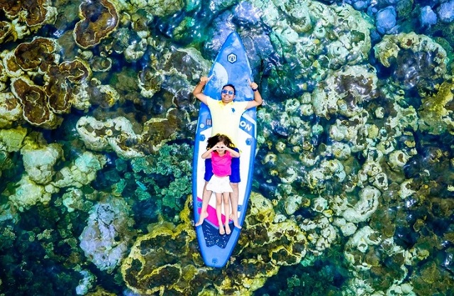 phu-quoc-dang-dep-nhat-trong-nam-khach-quoc-te-do-ve-kham-pha-ca-bien-va-rung