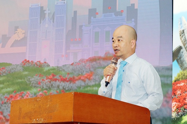 Nhà báo Nguyễn Đình Khải – Phó Tổng Biên tập Tạp chí Sức Khỏe Việt – thay mặt Ban Tổ chức phát biểu khai mạc với những thông điệp nhân văn và sâu sắc.