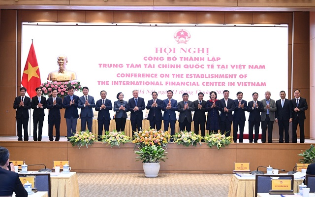 cong-bo-thanh-lap-hoi-dong-dieu-hanh-trung-tam-tai-chinh-quoc-te-tai-viet-nam