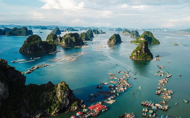 vinh-bien-ngay-canh-ha-long-lot-top-7-ky-quan-bac-nhat-dong-nam-a