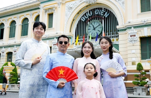 du-lich-dip-le-tang-nhiet-cong-suat-phong-tang-cao-tour-ngan-ngay-som-kin-cho