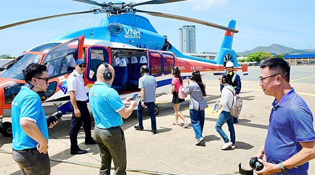 ve-may-bay-ngon-ca-chuc-trieu-dong-tour-he-linh-hoat-chieu-khach