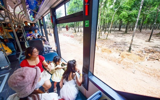 tour-du-lich-he-buoc-vao-cao-diem-can-tranh-bay-tour-gia-re