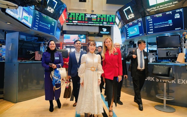 ty-phu-nguyen-thi-phuong-thao-gap-chu-tich-nyse