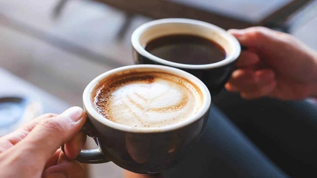 Uống cà phê mà vẫn buồn ngủ có đáng lo không?