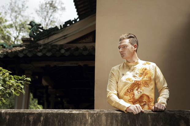 kyo-york-mac-ao-dai-quang-ba-du-lich-viet