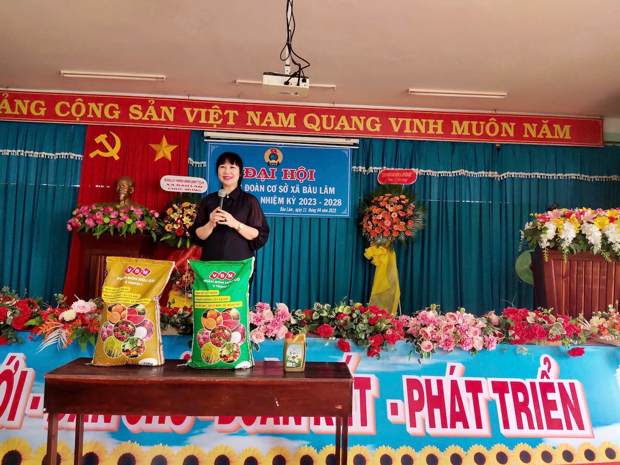 Hoa-hau-Anh-Dao-14