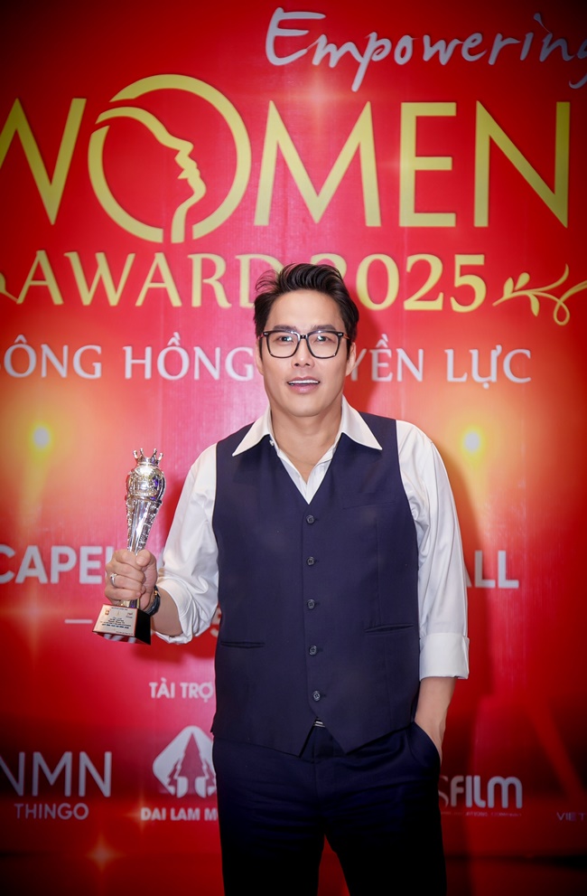 dao-dien-doanh-nhan-nguyen-hoang-vu-bat-ngo-duoc-vinh-danh-quy-ong-thoi-dai-VANHOADOANHNHA-6