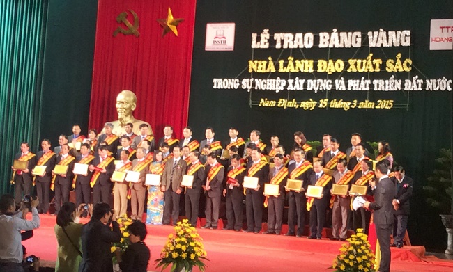 nguyen-hoang-anh-nha-lanh-dao-xuat-sac-24s