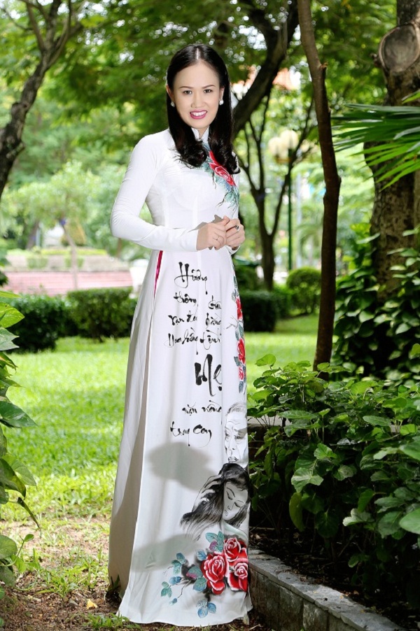 ao-dai-me-brian-vo-van-hoa-doanh-nhan-3