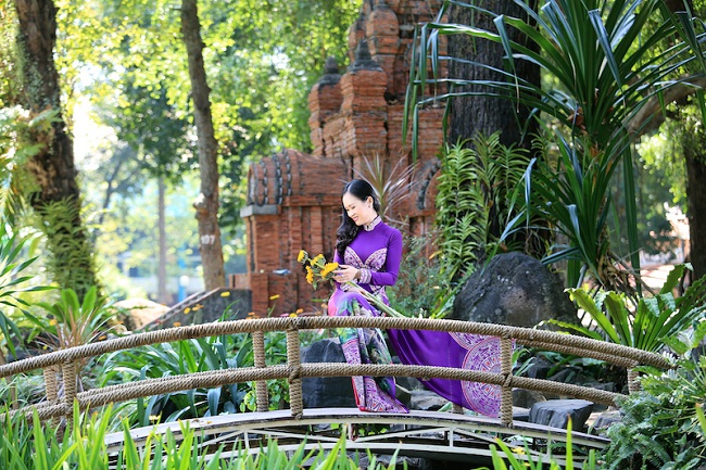 ao-dai-minh-thuy13