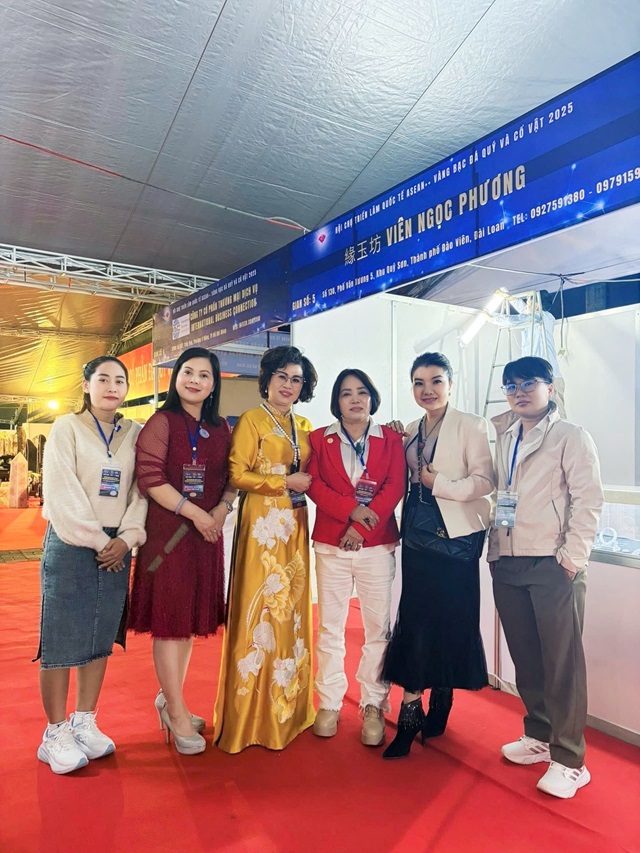 nu-doanh-nhan-goc-viet-nguyen-thi-thu-ha