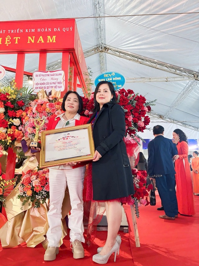 nu-doanh-nhan-goc-viet-nguyen-thi-thu-ha3