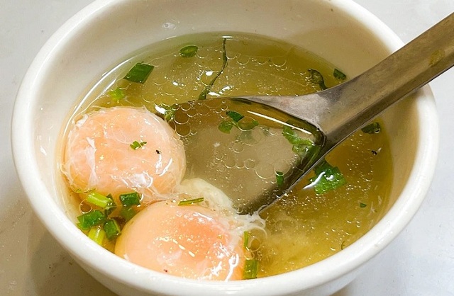 bua-nao-cung-an-trung-co-tot-khong