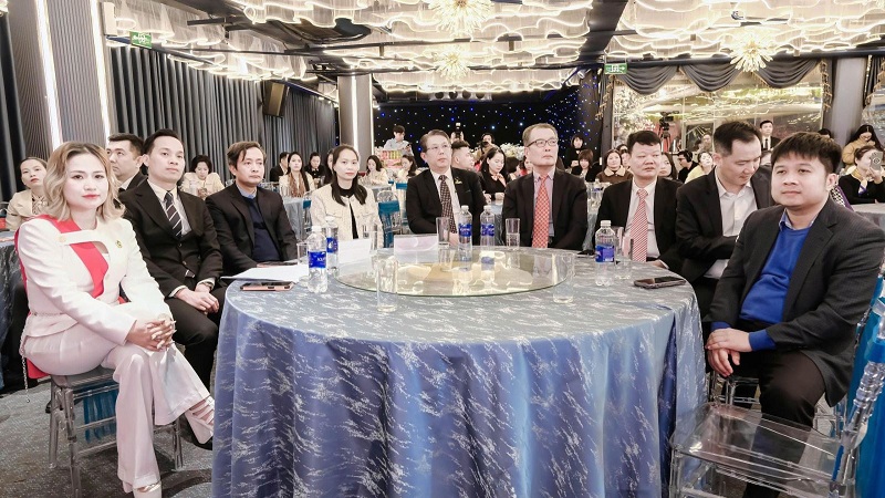 fabia-hoi-nghi-thuong-dinh-5