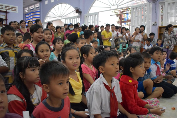 9-vui-hoi-trang-ram-lan-2-vhdn