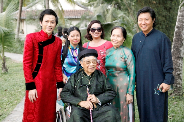 vhdn-trien-lam-ao-dai-VN-23