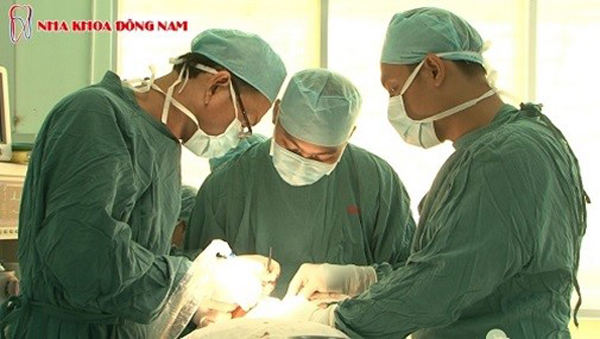 nha-khoa-dong-nam-tinhot24h-3